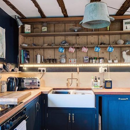 The Dairy, One Bedroom Cottage In A 15Th Century Farmhouse Parham Exteriér fotografie