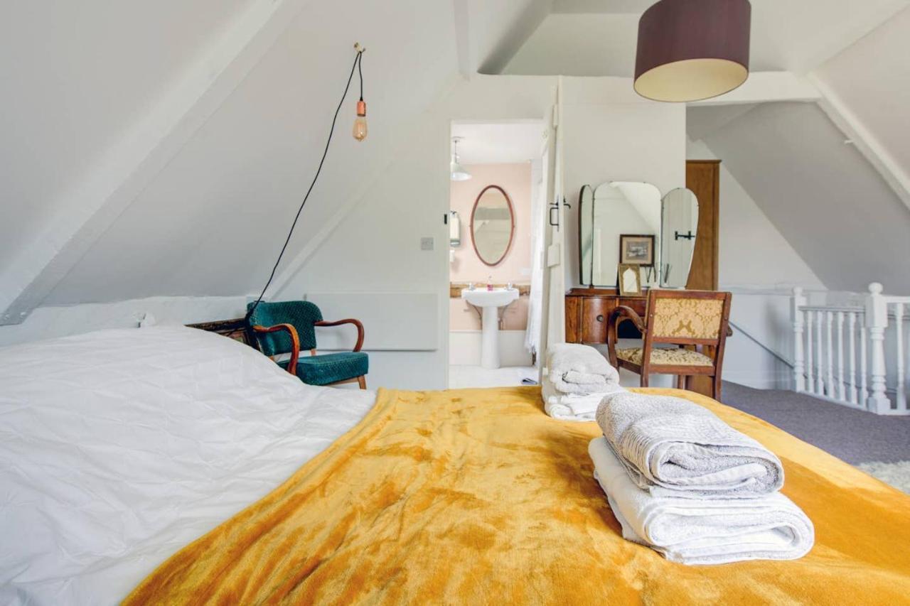 The Dairy, One Bedroom Cottage In A 15Th Century Farmhouse Parham Exteriér fotografie